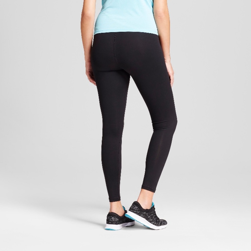 Maternity crossover active leggings